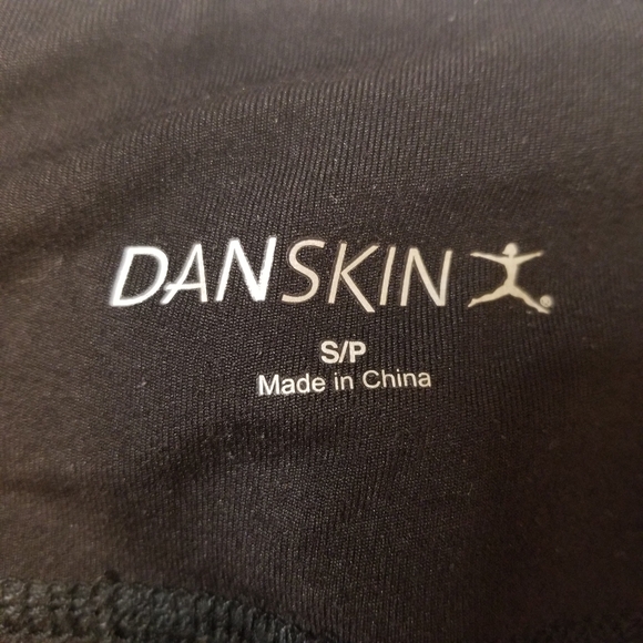 Danskin Leggings Mesh Insert - Picture 10 of 11